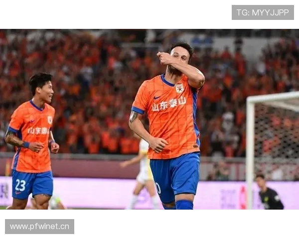 瓦科创纪录成为继武磊之后首位单赛季三次上演帽子戏法的中超球员