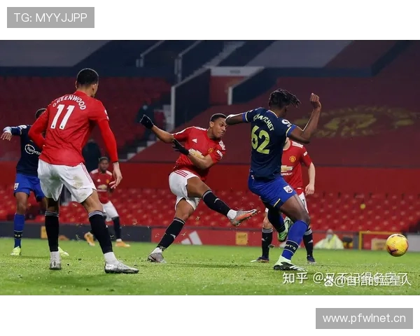 曼联4比2逆袭海鸥 詹姆斯库尔特联手发威掩盖防守漏洞 曼联4比2逆袭海鸥 詹姆斯库尔特联手发威掩盖防守漏洞