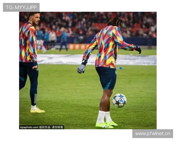 世预赛：英格兰2-0取7连胜！塞尔维亚无缘世界杯，阿森纳双星破门